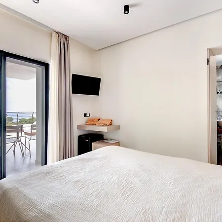 Moddissi Charme Bed & Breakfast 3*
